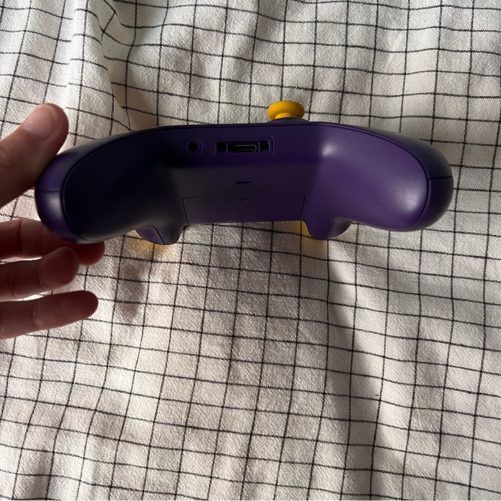 Custom Xbox controller - Picture 3 of 4